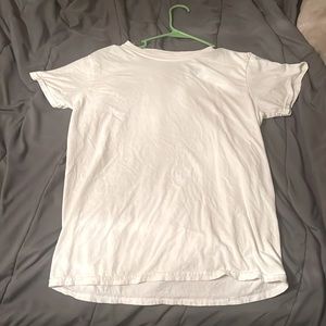 Basic white t shirt